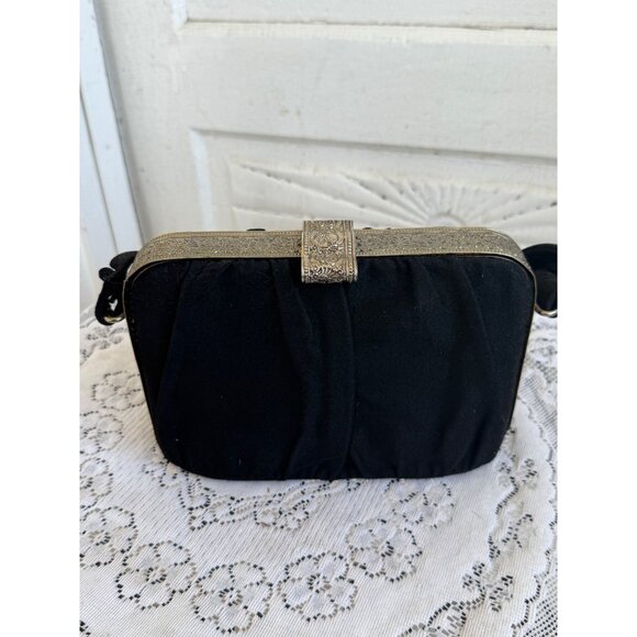 Vintage 60's Victorian Revival Evening Purse Ornate Repousse Frame - Picture 16 of 16